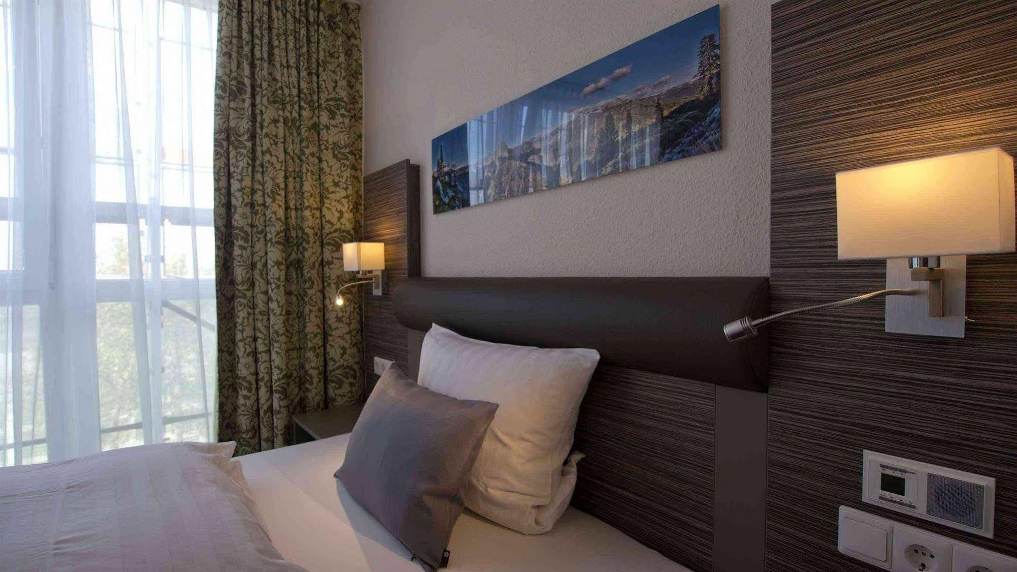Hotel Westfalia Бремен Экстерьер фото